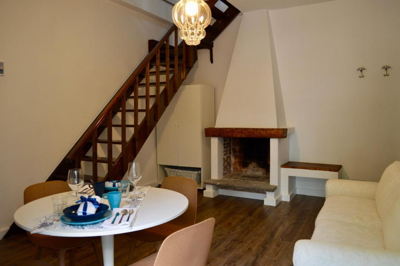 Perla Blu Apartment กาเอตา ภายนอก รูปภาพ